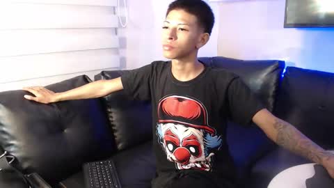 Snapshot of tessachains chatting on January 2026 02:06:01 AM tessachains online show from January 2026 02:06:01 AM