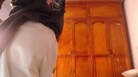 Snapshot of tessachains chatting on February 2026 11:23:02 PM tessachains online show from February 2026 11:23:02 PM