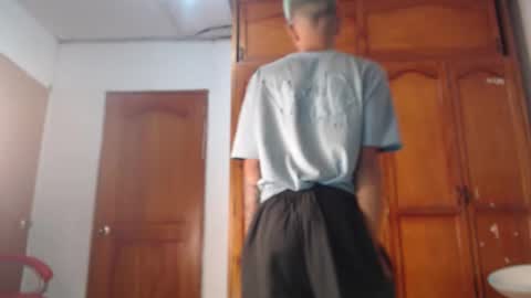 Snapshot of tessachains chatting on February 2026 11:45:02 PM tessachains online show from February 2026 11:45:02 PM