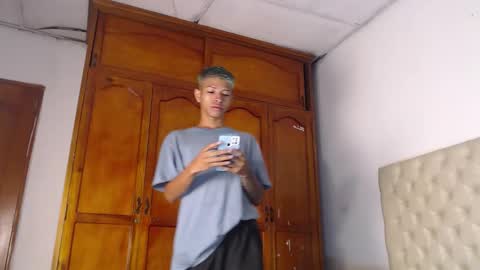 Snapshot of tessachains chatting on February 2026 12:45:02 PM tessachains online show from February 2026 12:45:02 PM