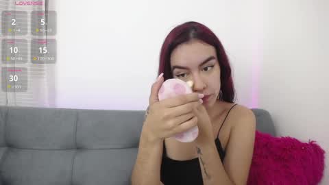 Tessa foxie      online show from May 2026 11:26:02 AM