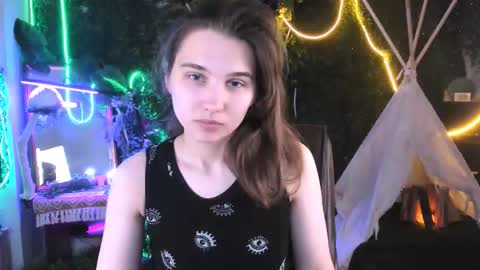 Snapshot of tessamill chatting on October 2025 05:16:02 AM Tessa online show from October 2025 05:16:02 AM