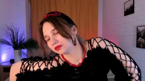 Snapshot of tessamill chatting on November 2025 09:14:02 AM Tessa online show from November 2025 09:14:02 AM