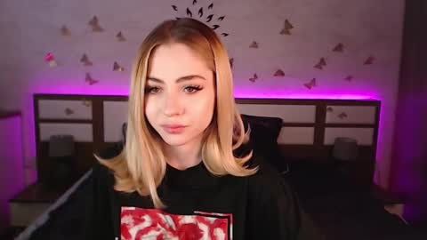 Tessa online show from February 2025 11:53:01 AM