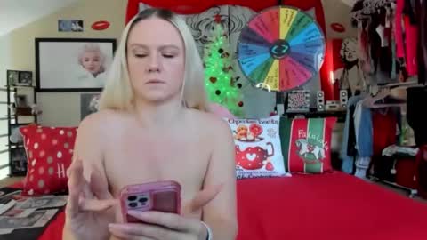 peachy online show from December 2024 08:08:01 PM