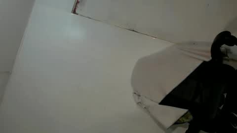 Snapshot of tgirl_luna69 chatting on March 2025 11:10:02 AM Luna online show from March 2025 11:10:02 AM