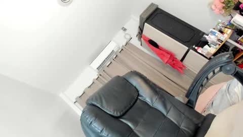 Snapshot of tgirl_luna69 chatting on November 2025 03:20:02 AM Luna online show from November 2025 03:20:02 AM