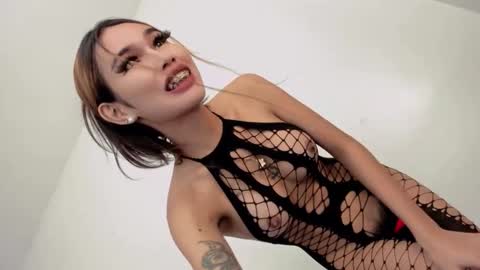 Snapshot of tgirl_luna69 chatting on December 2025 04:14:02 PM Luna online show from December 2025 04:14:02 PM