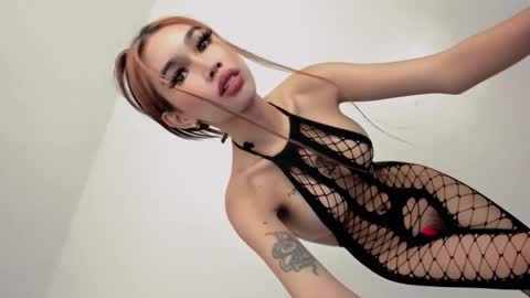 Snapshot of tgirl_luna69 chatting on February 2026 12:18:02 AM Luna online show from February 2026 12:18:02 AM