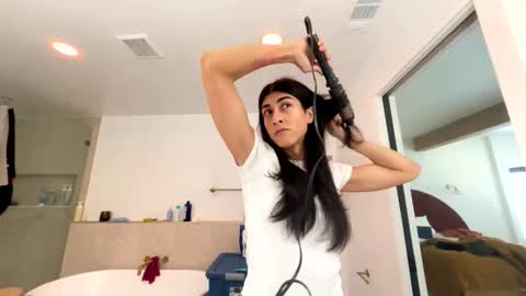 babygirlmami online show from April 2026 10:07:01 PM