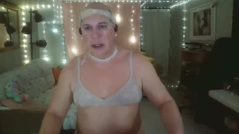 Snapshot of tglacey chatting on February 2026 05:14:01 PM lacey online show from February 2026 05:14:01 PM