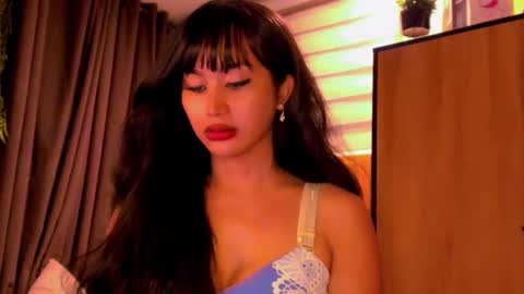 Snapshot of th3r3sa chatting on December 2024 01:15:02 AM th3r3sa online show from December 2024 01:15:02 AM