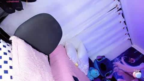 Snapshot of thalia_gil21 chatting on November 2025 01:05:02 AM Thalia Girl online show from November 2025 01:05:02 AM