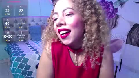 Snapshot of thalia_mills19 chatting on September 2025 02:59:02 AM Andrea online show from September 2025 02:59:02 AM