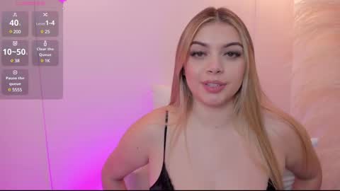 Snapshot of thaliafox_ chatting on March 2025 08:54:02 AM  Thalia online show from March 2025 08:54:02 AM