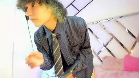 thanier_18 online show from May 2026 07:45:02 PM