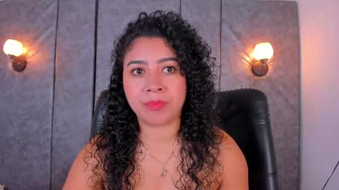 Snapshot of thara_webstter chatting on June 2026 11:52:02 AM thara webstter online show from June 2026 11:52:02 AM