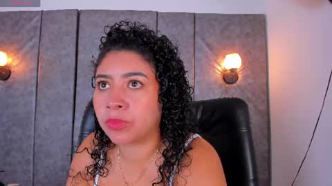 Snapshot of thara_webstter chatting on June 2026 11:42:01 AM thara webstter online show from June 2026 11:42:01 AM