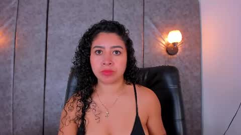 Snapshot of thara_webstter chatting on July 2026 11:46:02 AM thara webstter online show from July 2026 11:46:02 AM