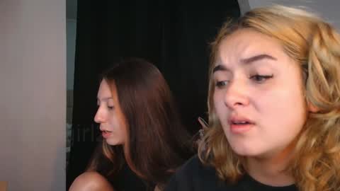   online show from November 2025 02:38:01 PM