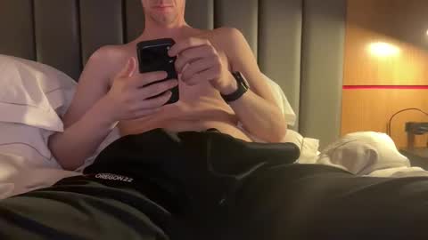 Snapshot of thatvideoguy chatting on April 2026 03:02:01 AM thatvideoguy online show from April 2026 03:02:01 AM