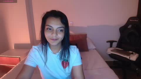 Paola online show from April 2026 09:38:01 PM