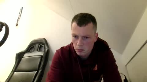 Dennis online show from December 2025 08:58:01 PM