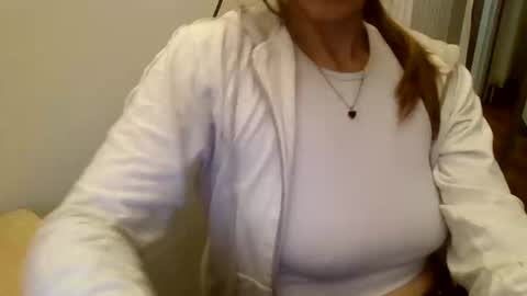 the crazy travellers online show from December 2025 08:12:02 AM