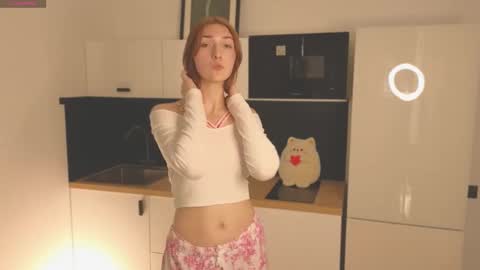 Tracy online show from February 2025 03:31:02 AM