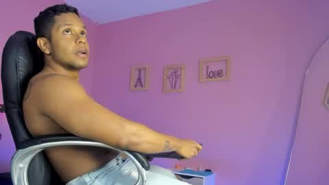 Snapshot of the_franka_men chatting on November 2025 12:15:02 PM carlos online show from November 2025 12:15:02 PM