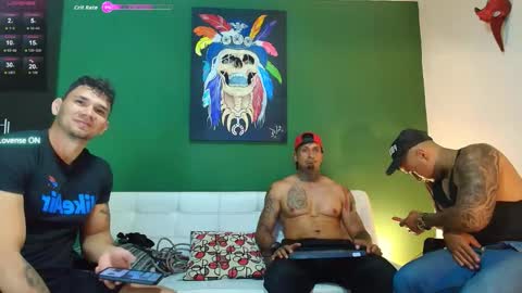 Snapshot of the_golden_boys chatting on October 2025 01:47:01 AM SCOTT THEO KAMERON GENDERSON online show from October 2025 01:47:01 AM