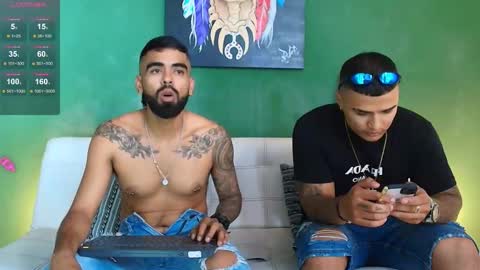 SCOTT  THEO  KAMERON  GENDERSON online show from December 2025 08:28:02 PM