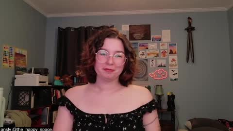 Snapshot of the_happy_space chatting on May 2026 12:39:01 AM MATERNITY LEAVE online show from May 2026 12:39:01 AM