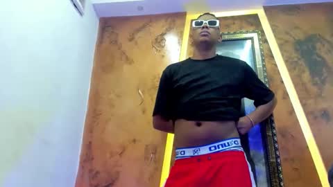 the_hot_boy0 online show from November 2025 12:27:01 PM