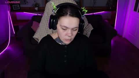 the_ice_owl online show from April 2026 03:00:01 PM