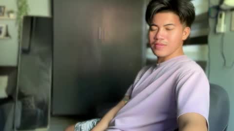 MrTakeItOff online show from November 2025 02:00:01 AM