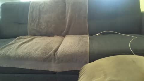 Snapshot of the_love_log chatting on December 2024 04:10:02 AM the_love_log online show from December 2024 04:10:02 AM