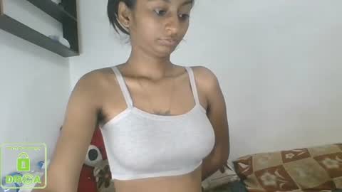 Snapshot of the_right_girl chatting on February 2025 10:16:02 AM Suzan Sexy online show from February 2025 10:16:02 AM