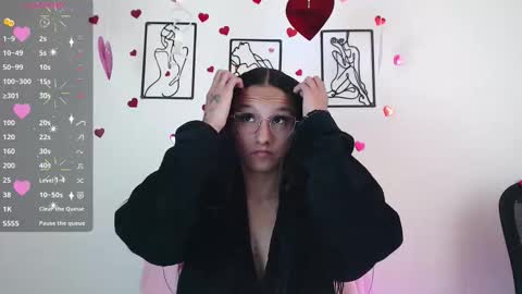 Andrea online show from February 2026 10:28:01 PM