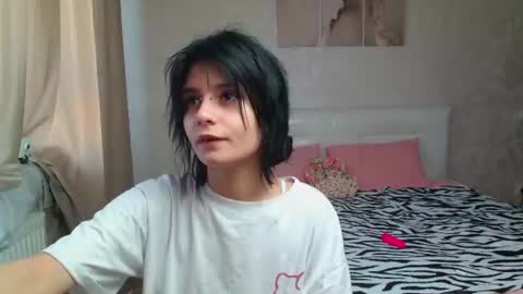 the_slutty_fox online show from August 2026 11:20:01 AM