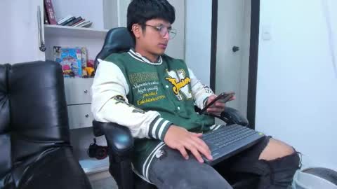 Danny online show from December 2025 02:30:02 AM