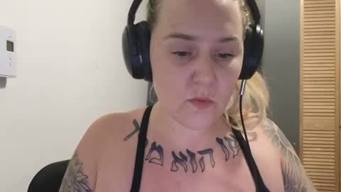 theauroramae -  online show from June 2026 04:24:02 AM
