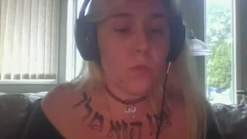 theauroramae -  online show from June 2026 02:07:01 AM