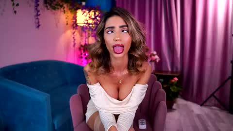 Ayana online show from September 2025 06:41:02 PM