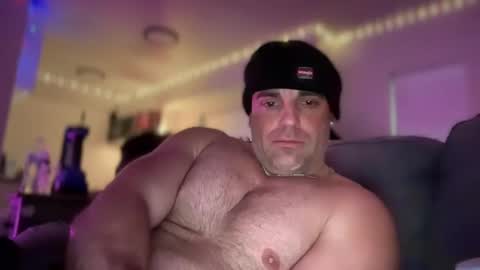 Snapshot of thebuzz777 chatting on January 2025 08:11:02 AM theBuzz777 online show from January 2025 08:11:02 AM