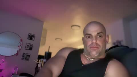 Snapshot of thebuzz777 chatting on February 2025 11:44:02 AM theBuzz777 online show from February 2025 11:44:02 AM