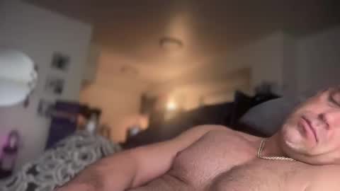 Snapshot of thebuzz777 chatting on February 2025 01:30:01 PM theBuzz777 online show from February 2025 01:30:01 PM