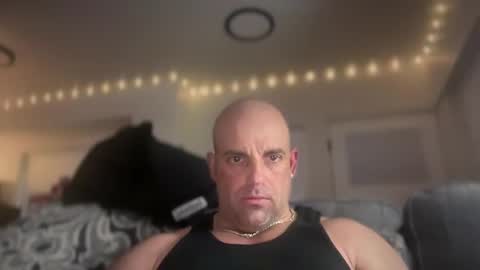 Snapshot of thebuzz777 chatting on February 2025 09:43:02 AM theBuzz777 online show from February 2025 09:43:02 AM