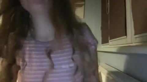 Snapshot of thecrystal chatting on February 2025 06:20:01 PM Crystal online show from February 2025 06:20:01 PM