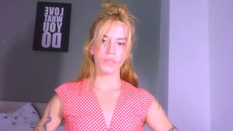 Snapshot of thedollxxxperience chatting on March 2026 02:09:02 PM Yolanda online show from March 2026 02:09:02 PM